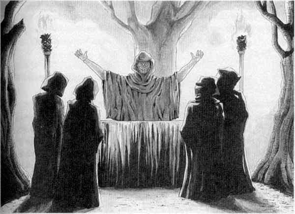Ted Heath transformado dirigiendo un ritual